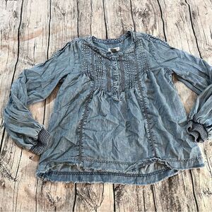 Anthropologie Pilcro Lyocell Blue Popover Blouse Denim Boho Festival Size Small
